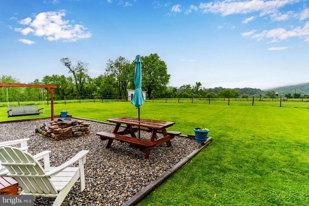 667 Bridgeport Road, Landisburg, PA 17040