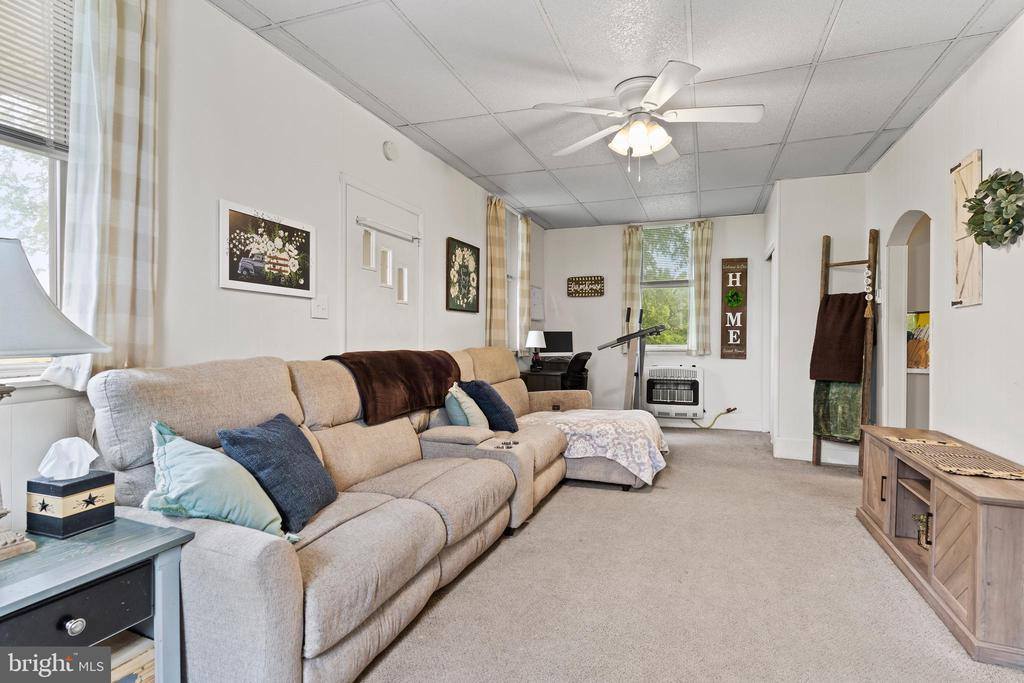 667 Bridgeport Road, Landisburg, PA 17040