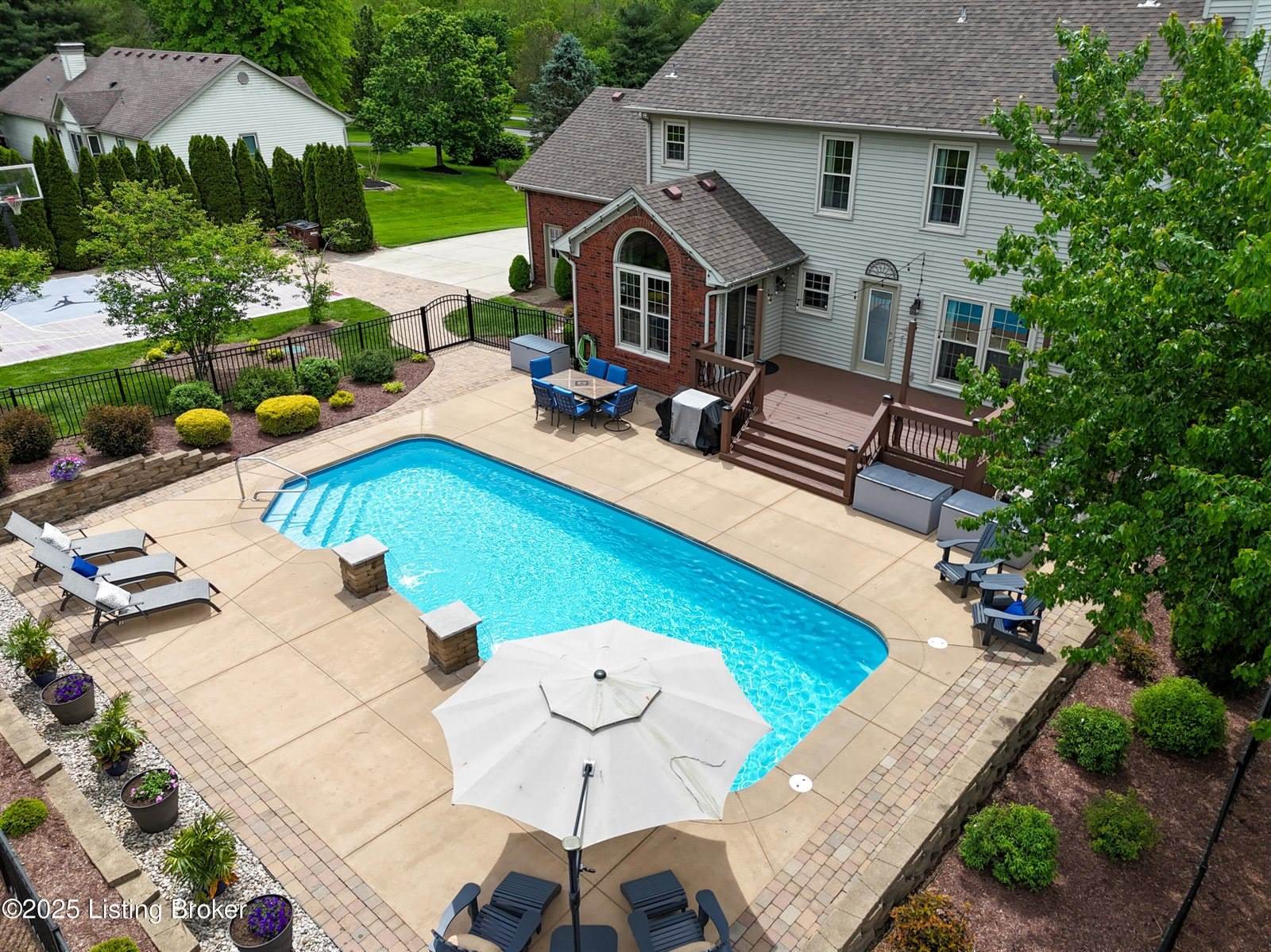 4717 Northridge Dr, Crestwood, KY 40014