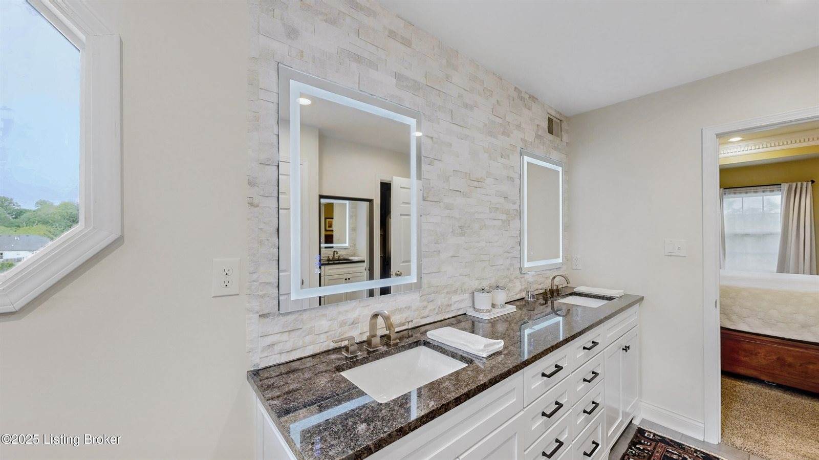 4717 Northridge Dr, Crestwood, KY 40014