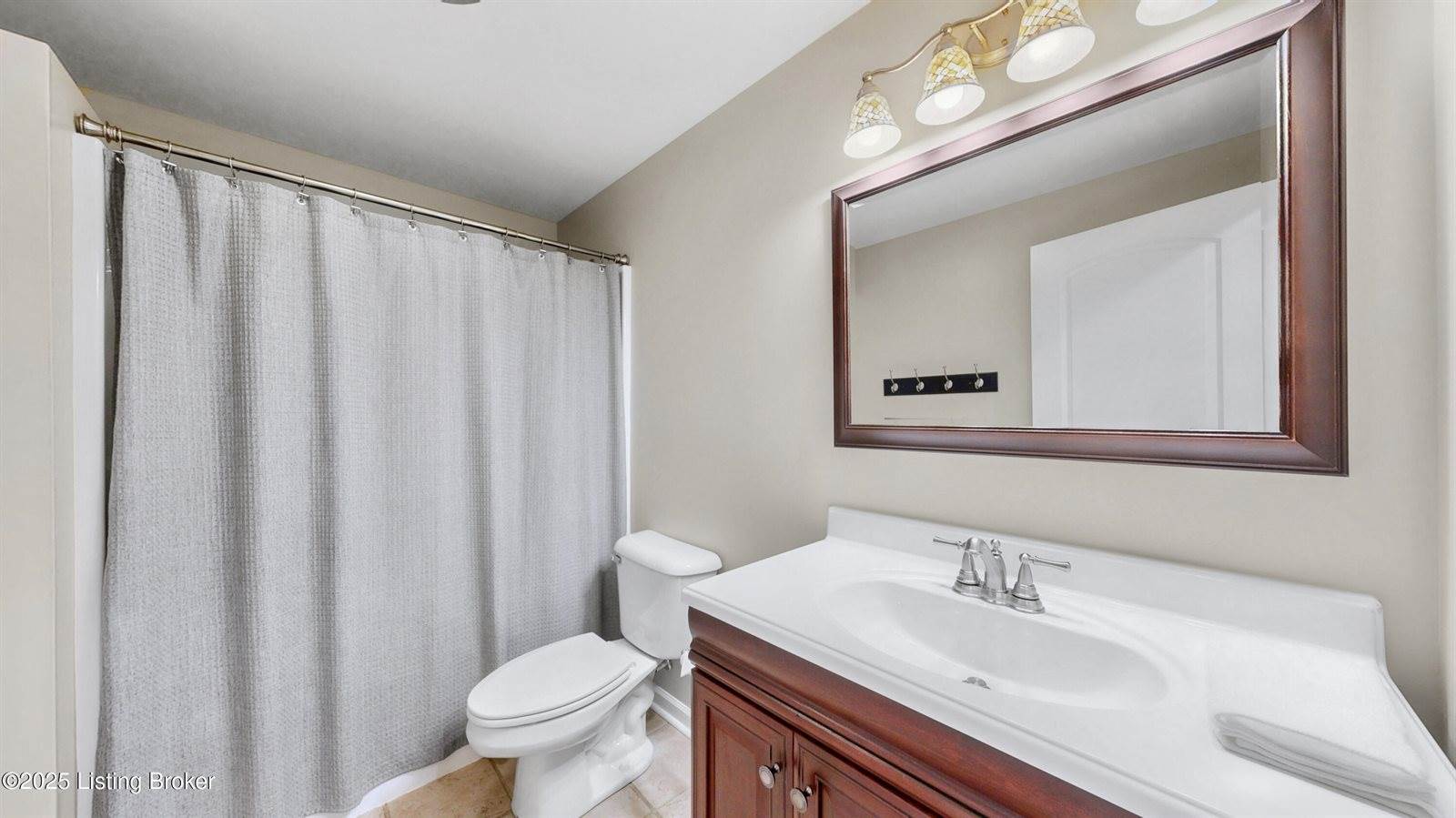 4717 Northridge Dr, Crestwood, KY 40014