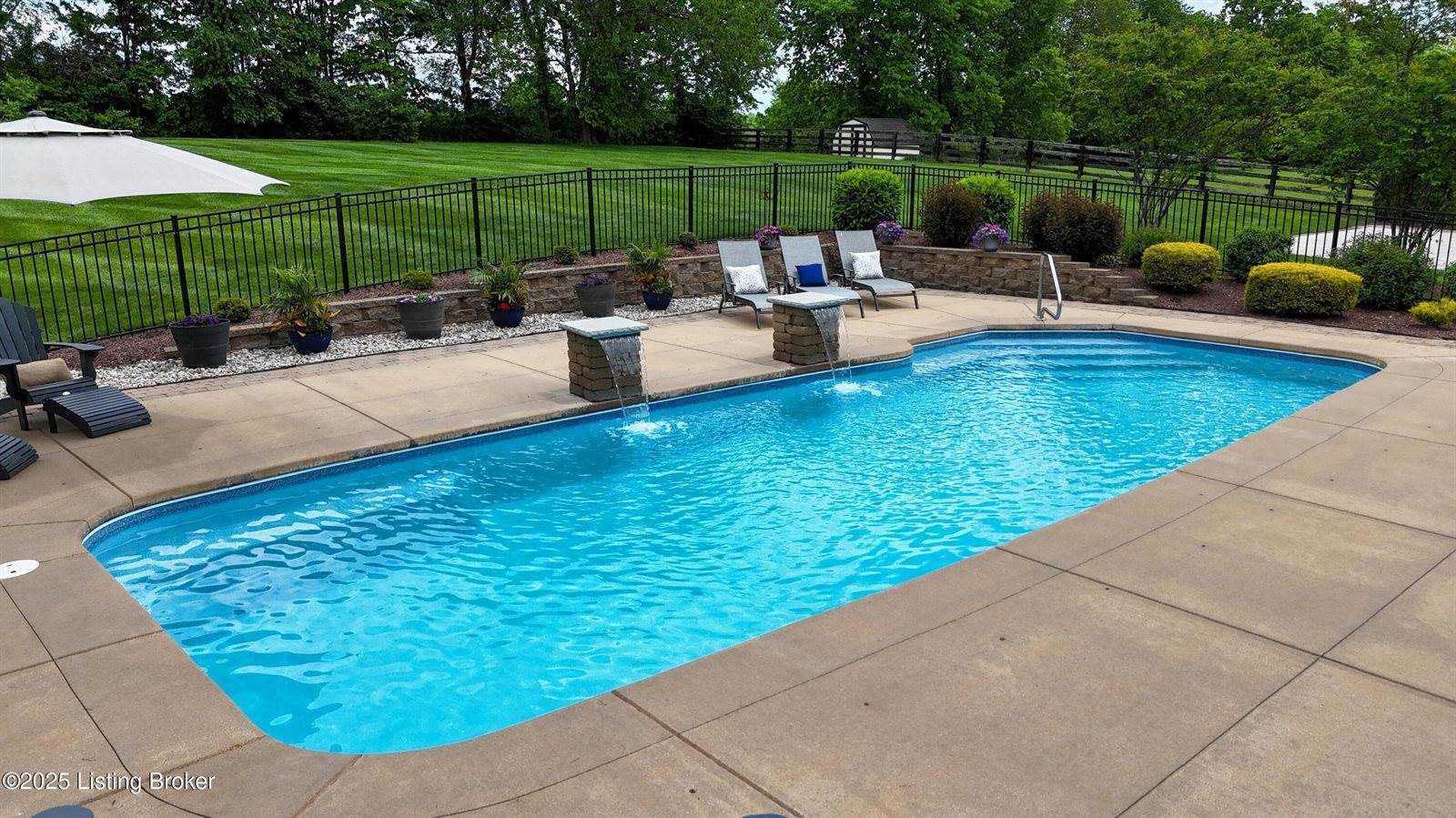 4717 Northridge Dr, Crestwood, KY 40014