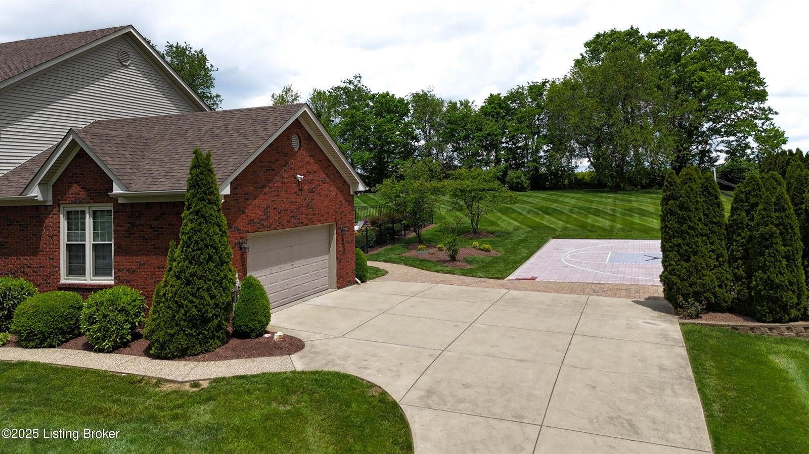 4717 Northridge Dr, Crestwood, KY 40014