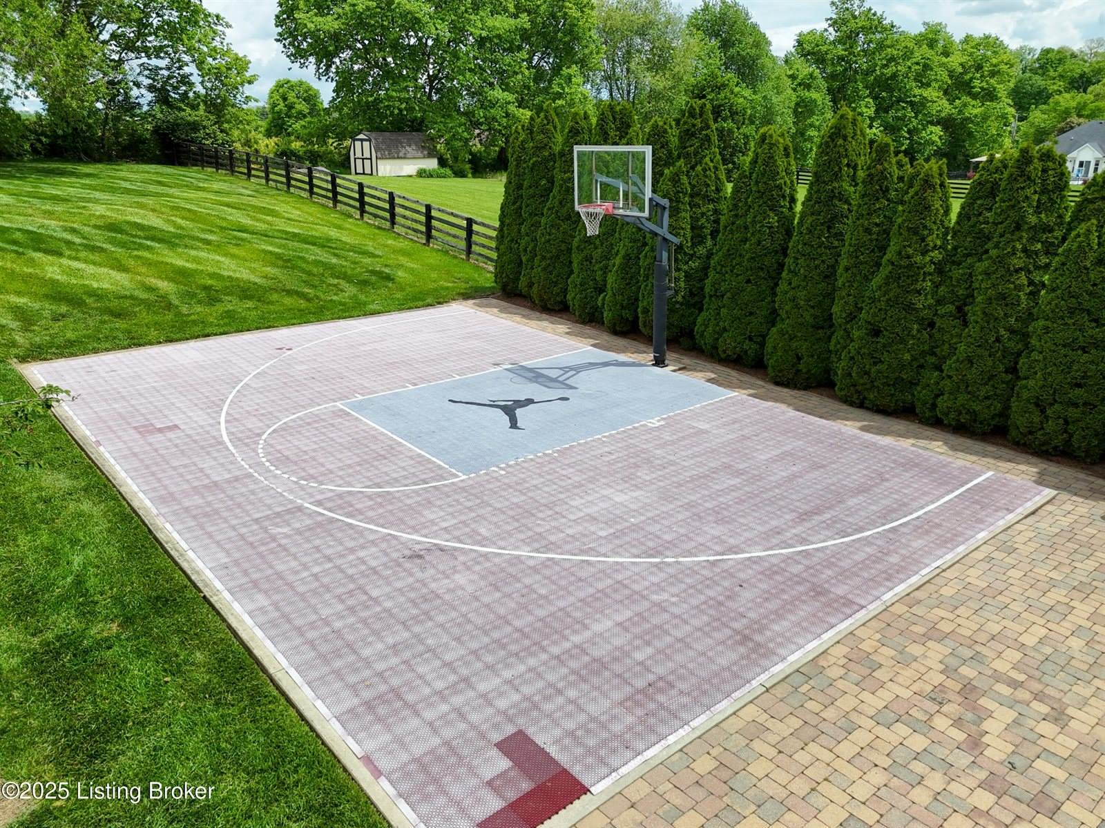 4717 Northridge Dr, Crestwood, KY 40014