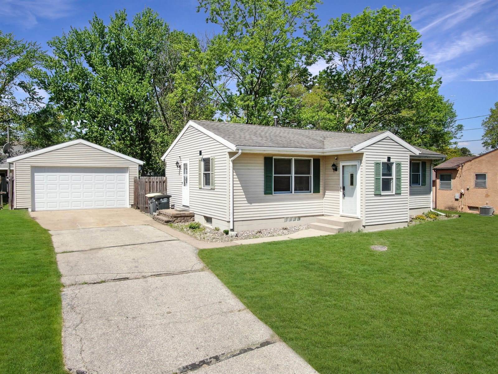 4106 Markle Rd, Shelby, WI 54601