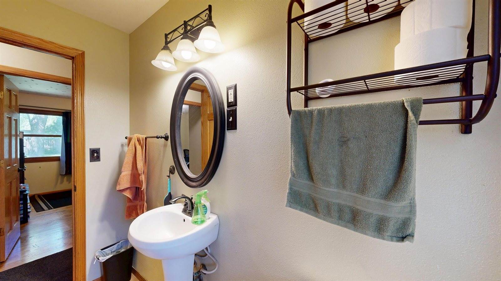 4106 Markle Rd, Shelby, WI 54601