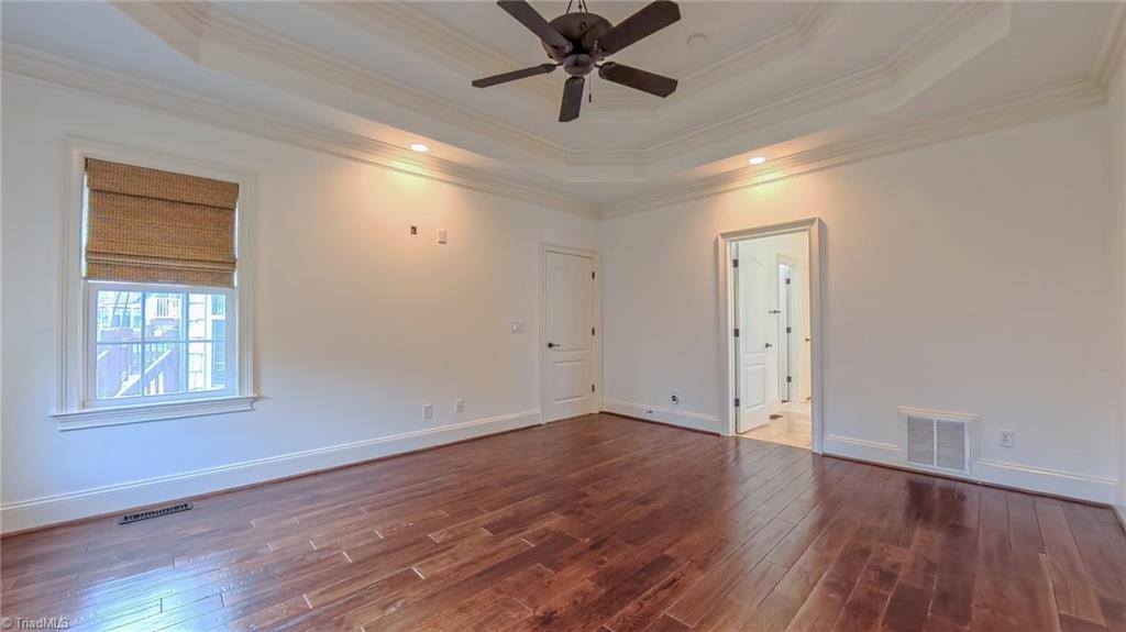 9045 Grove Pines Lane, Kernersville, NC 27284