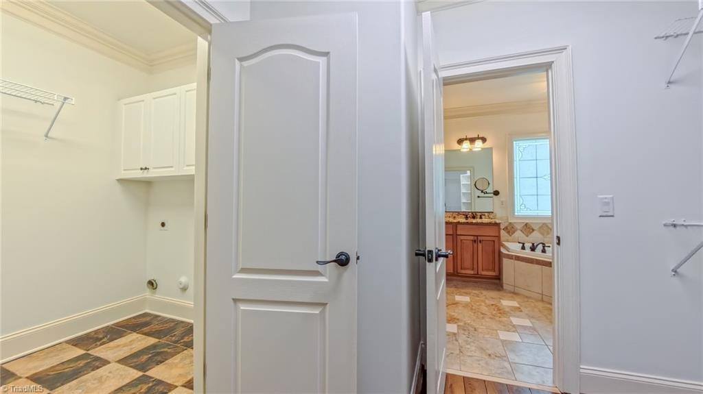 9045 Grove Pines Lane, Kernersville, NC 27284