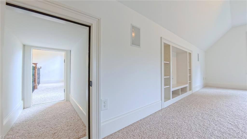 9045 Grove Pines Lane, Kernersville, NC 27284