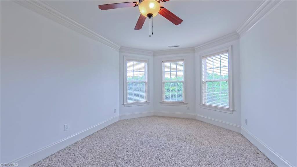 9045 Grove Pines Lane, Kernersville, NC 27284