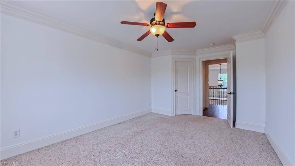 9045 Grove Pines Lane, Kernersville, NC 27284