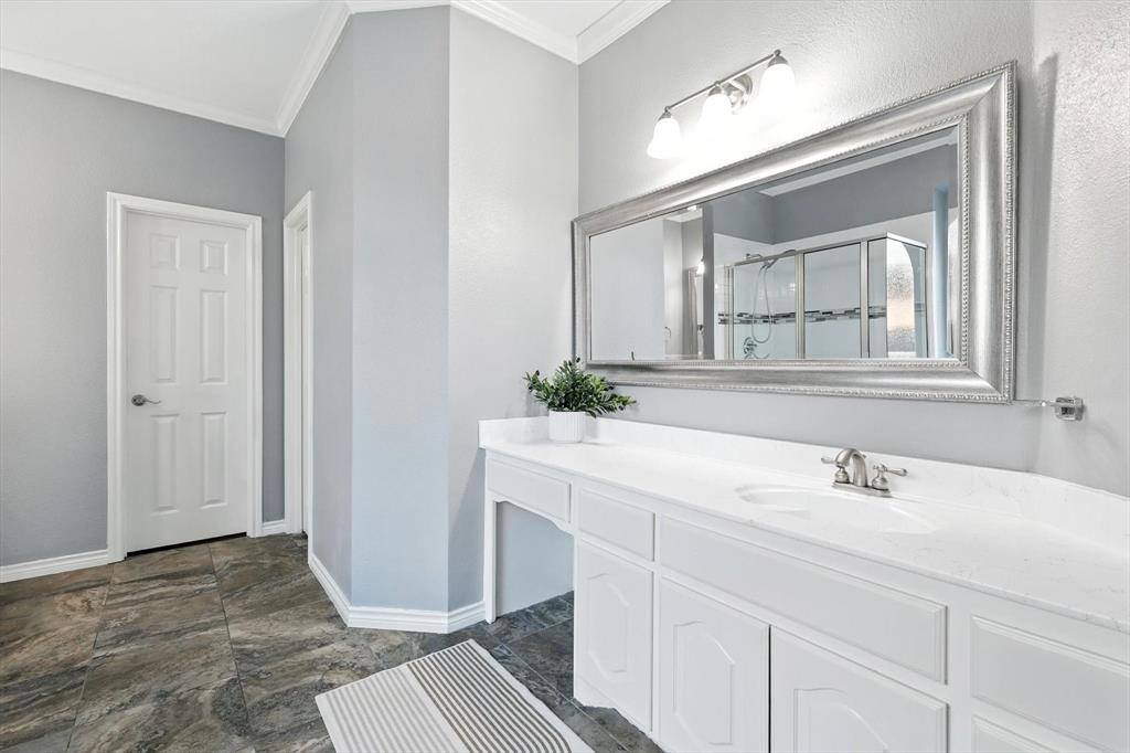 5308 Kathryn Drive, Grand Prairie, TX 75052