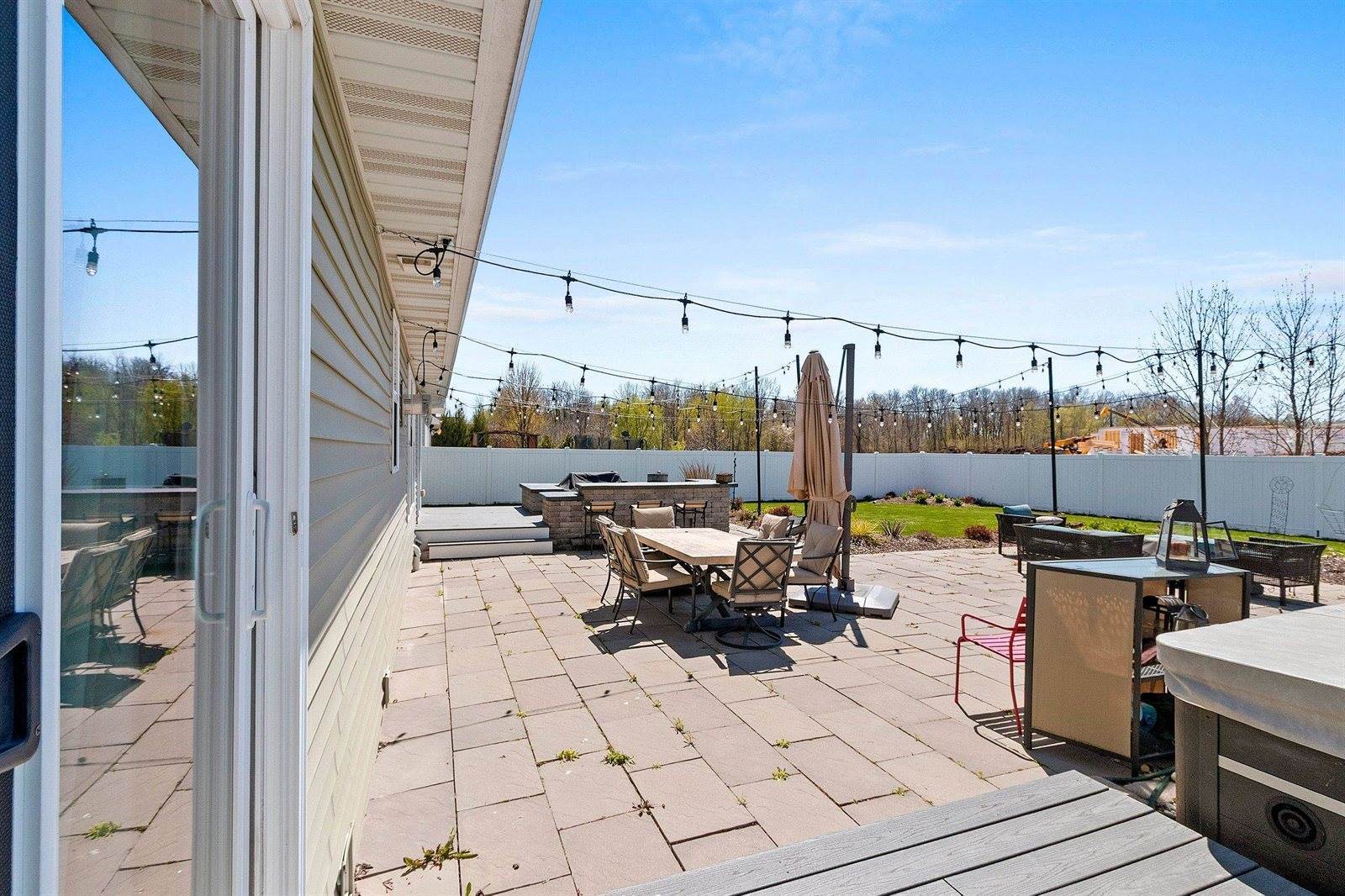 1397 Lear Lane, De Pere, WI 54115