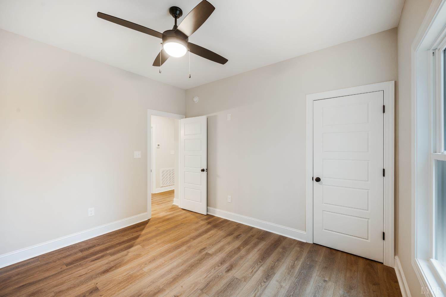 2510 Smith Mountain Lake Parkway, Huddleston, VA 24104