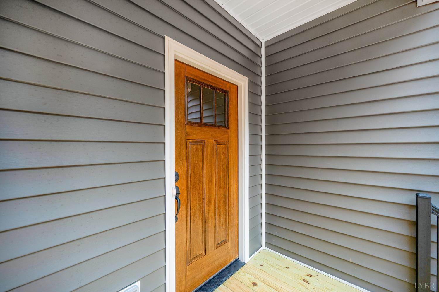 2510 Smith Mountain Lake Parkway, Huddleston, VA 24104