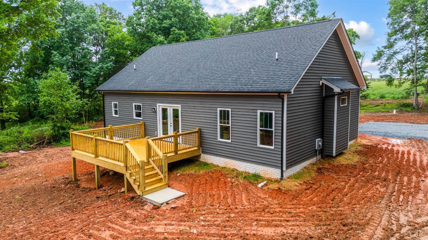 2510 Smith Mountain Lake Parkway, Huddleston, VA 24104