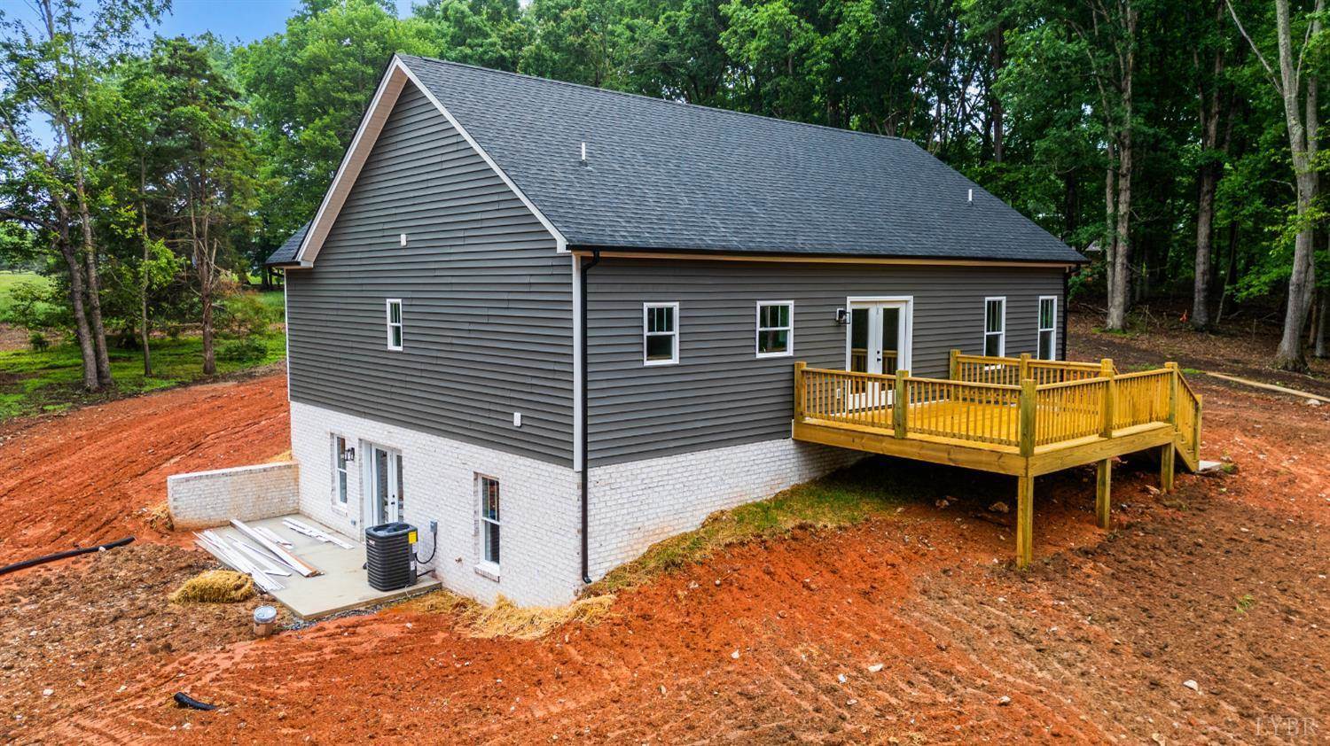 2510 Smith Mountain Lake Parkway, Huddleston, VA 24104