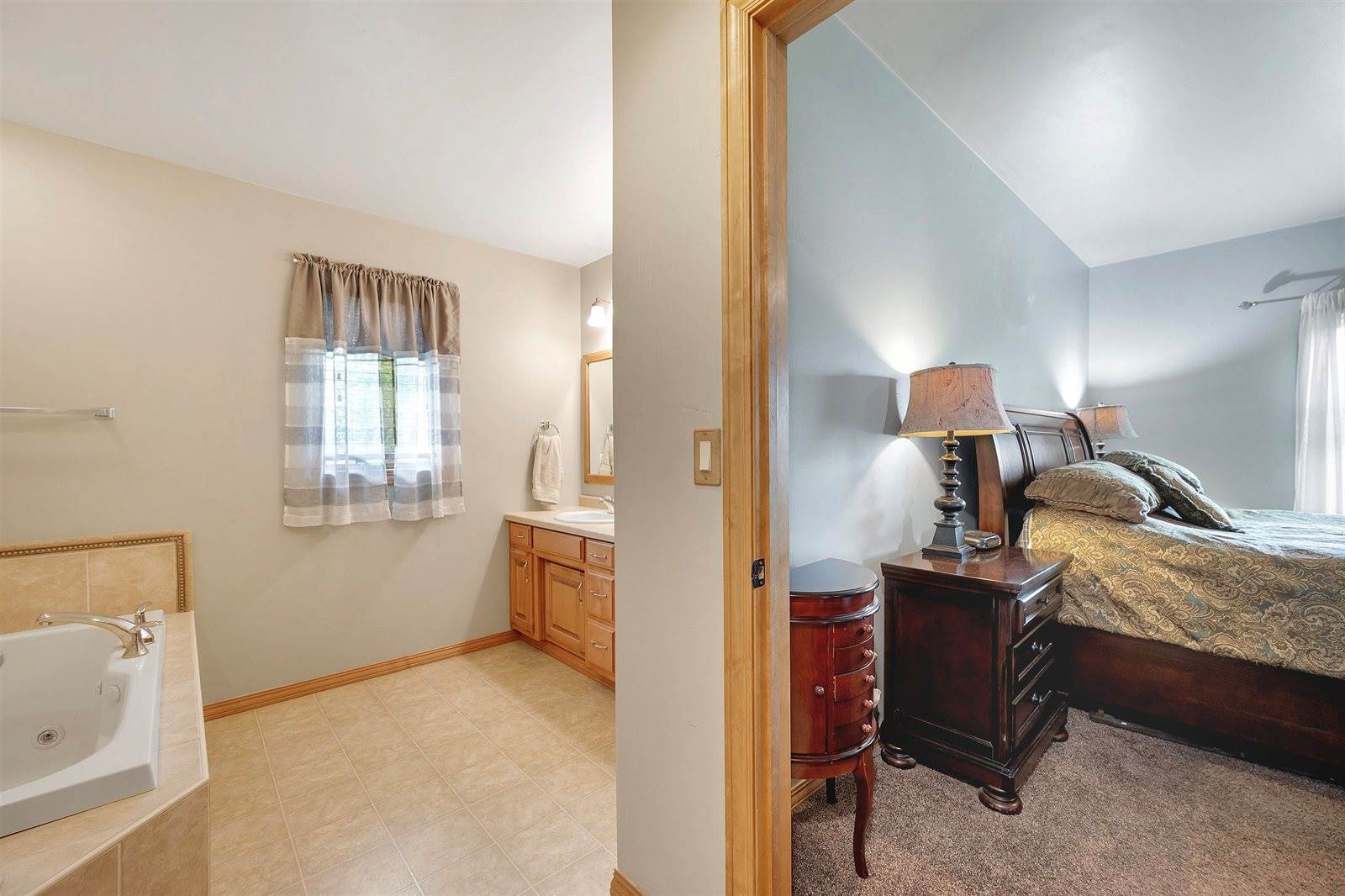 2176 Yahara Circle, De Pere, WI 54115