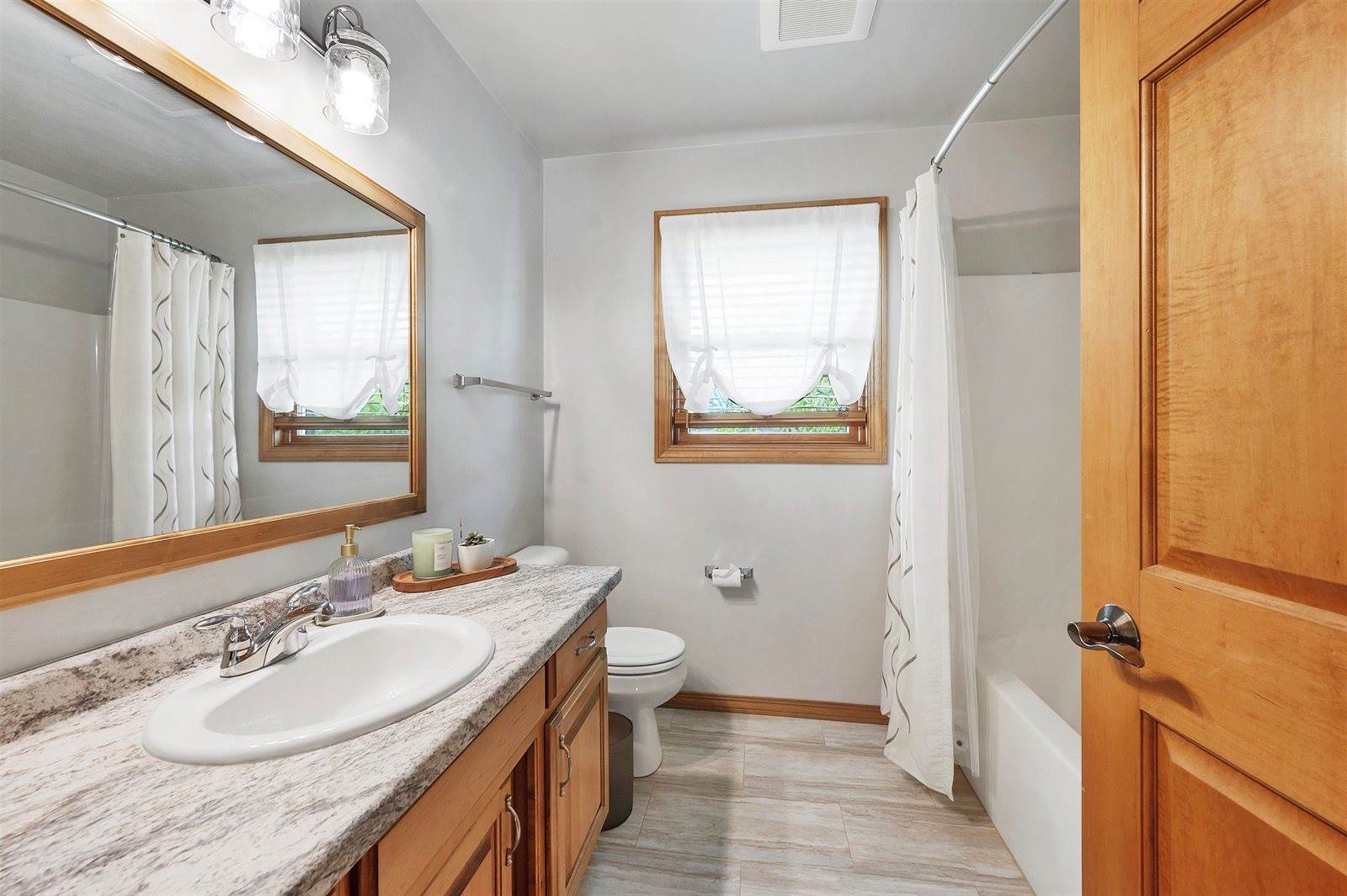 2176 Yahara Circle, De Pere, WI 54115