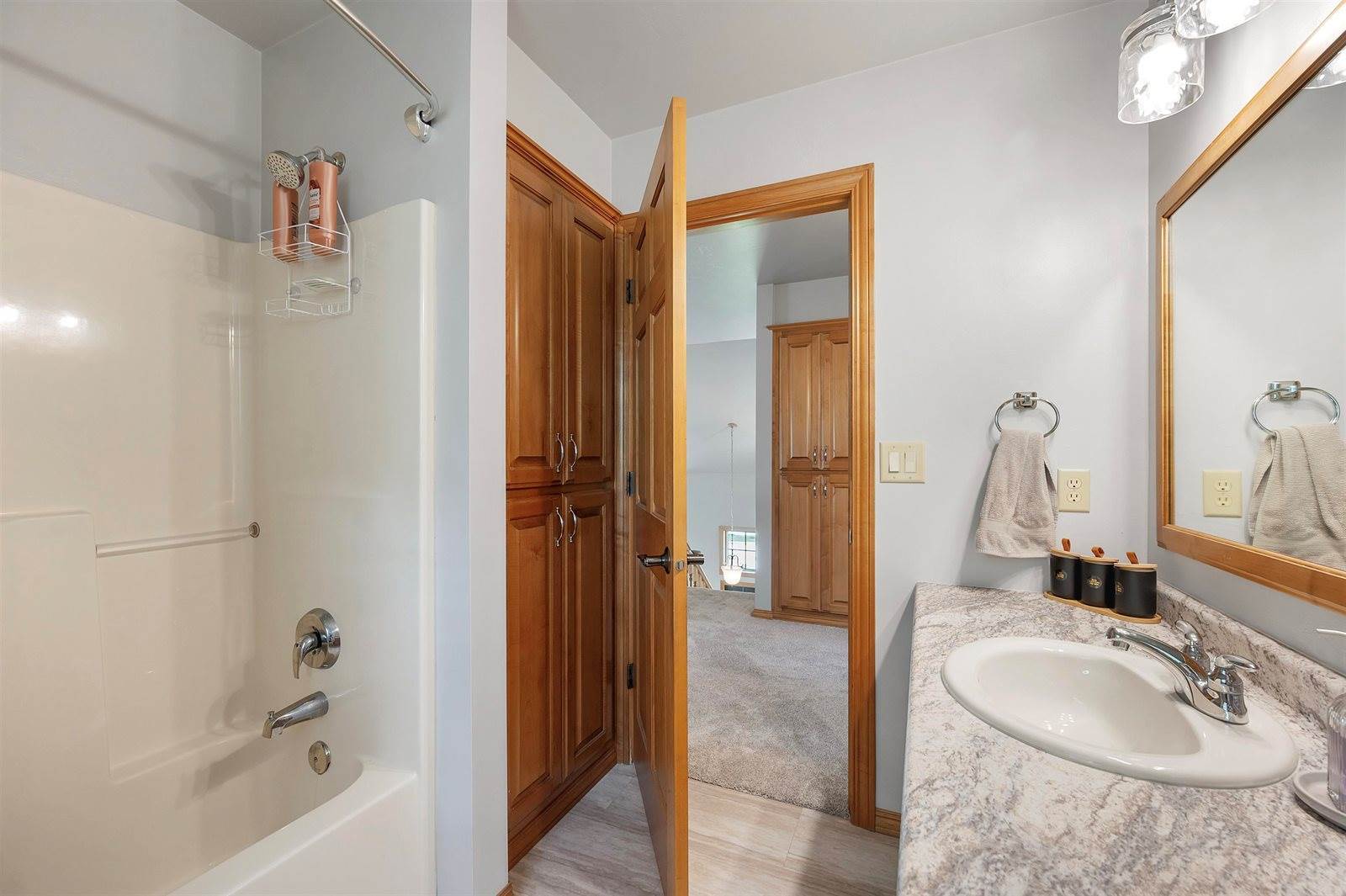 2176 Yahara Circle, De Pere, WI 54115