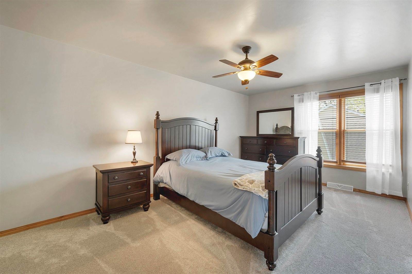 2176 Yahara Circle, De Pere, WI 54115