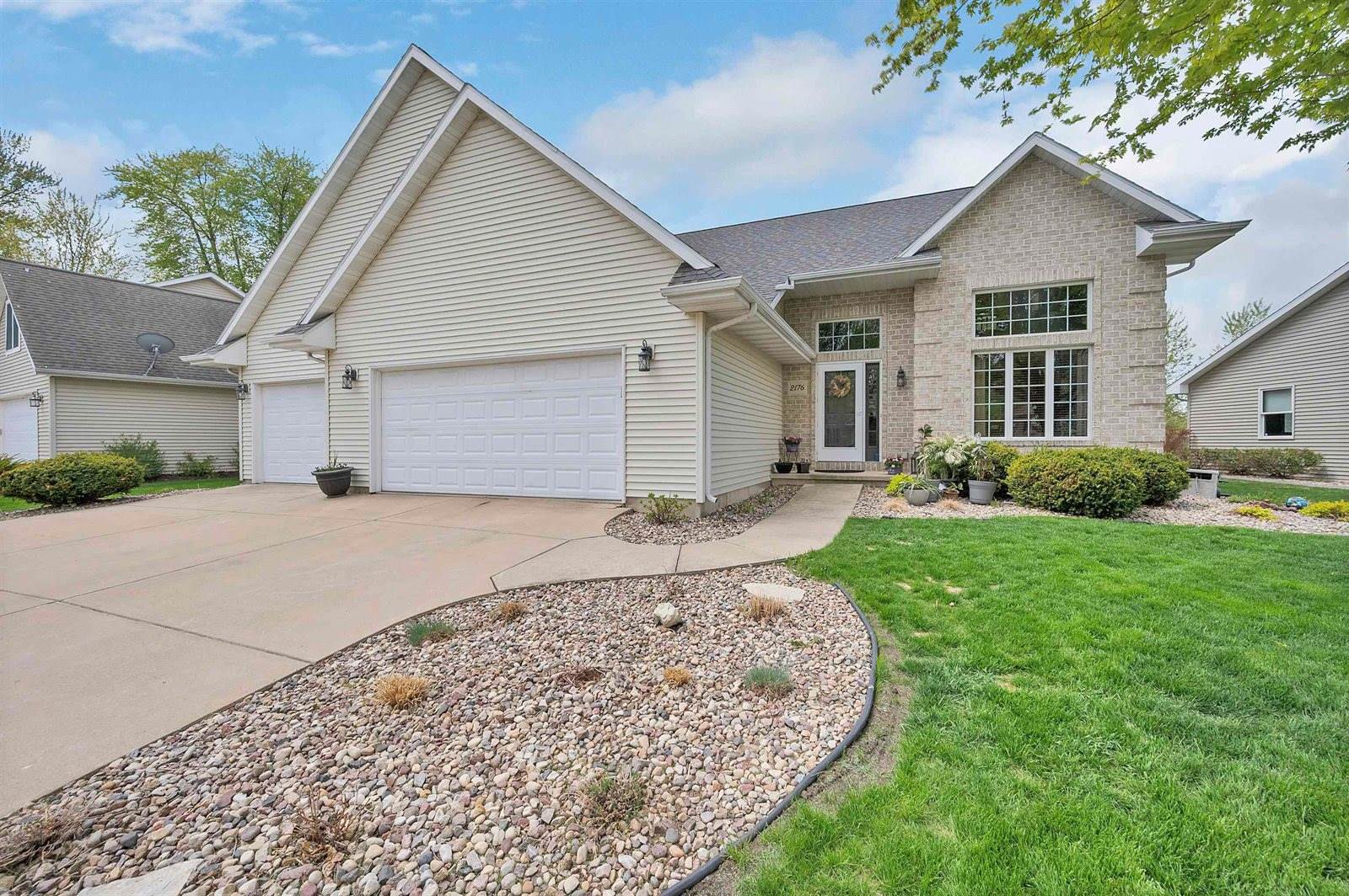 2176 Yahara Circle, De Pere, WI 54115