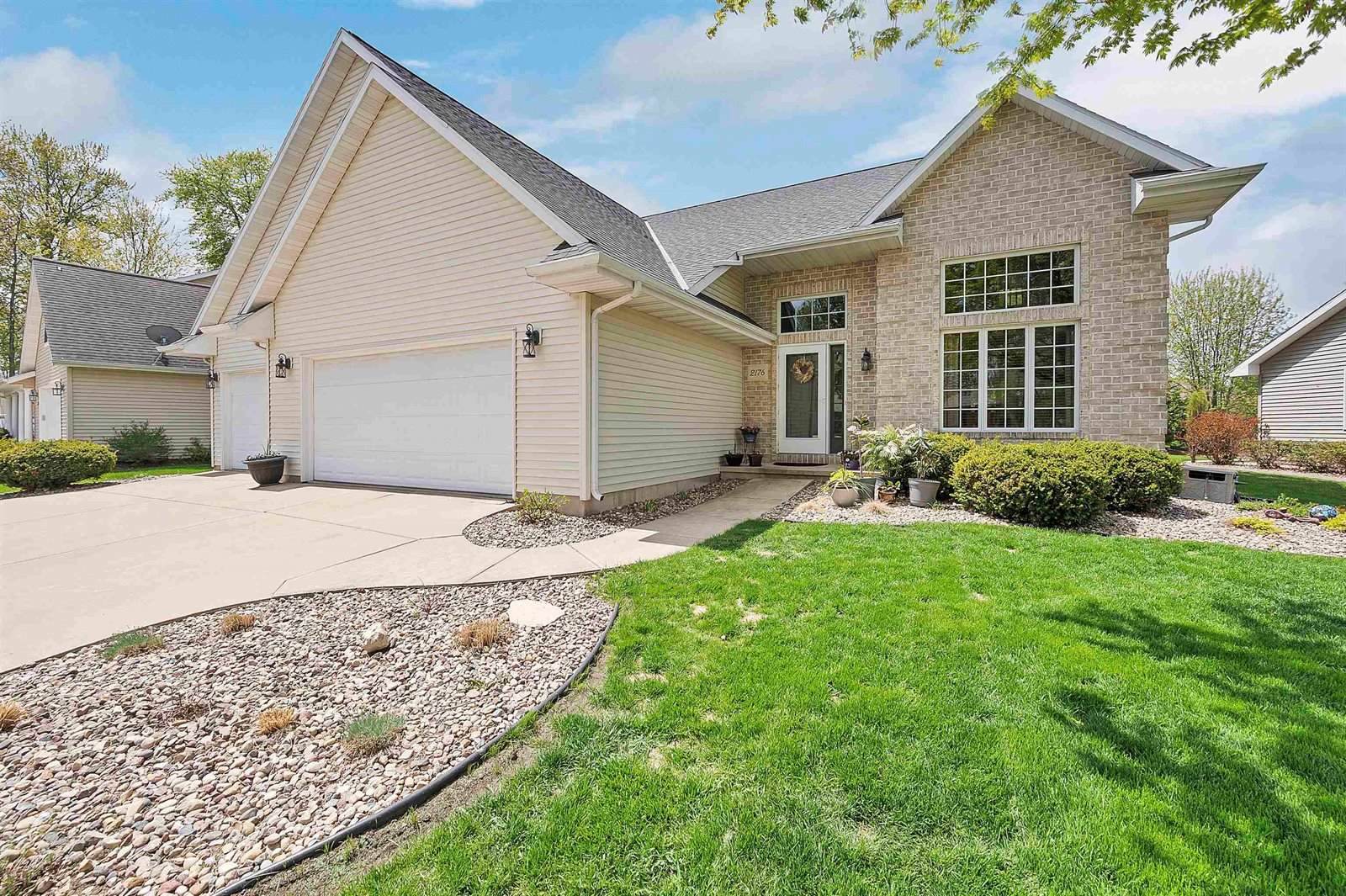 2176 Yahara Circle, De Pere, WI 54115