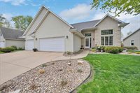 2176 Yahara Circle, De Pere, WI 54115