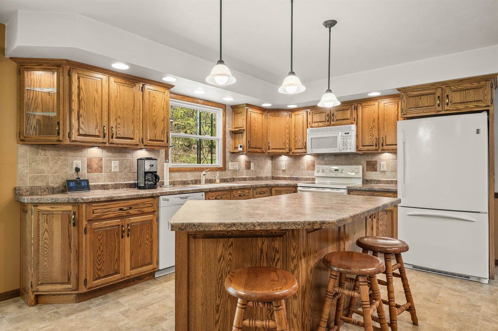 7256 State Highway 66, Custer, WI 54423