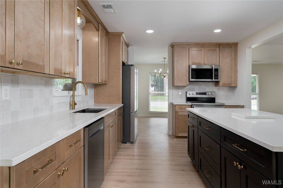 2107 Brandonwood Road, Tuscaloosa, AL 35406