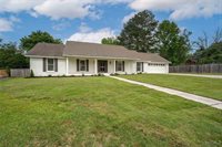 2107 Brandonwood Road, Tuscaloosa, AL 35406