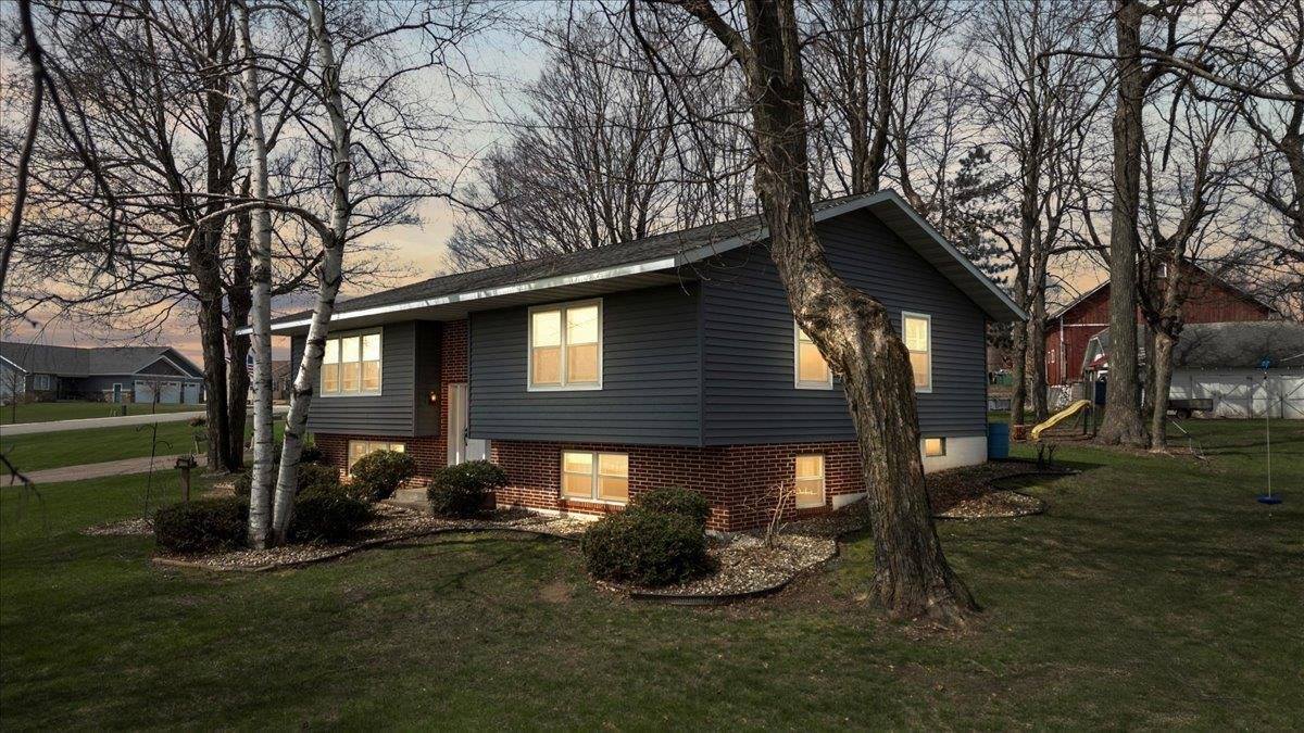 912 S 3rd Street, Edgar, WI 54426