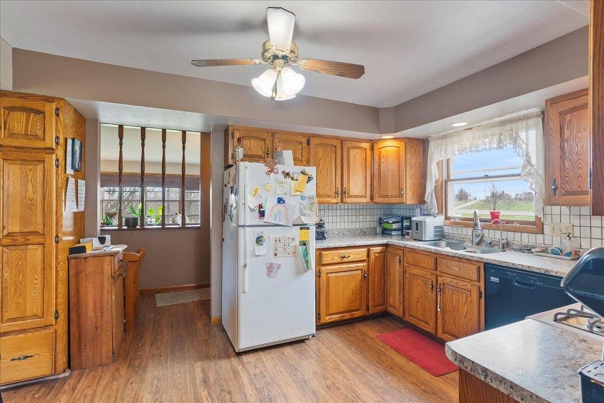 912 S 3rd Street, Edgar, WI 54426