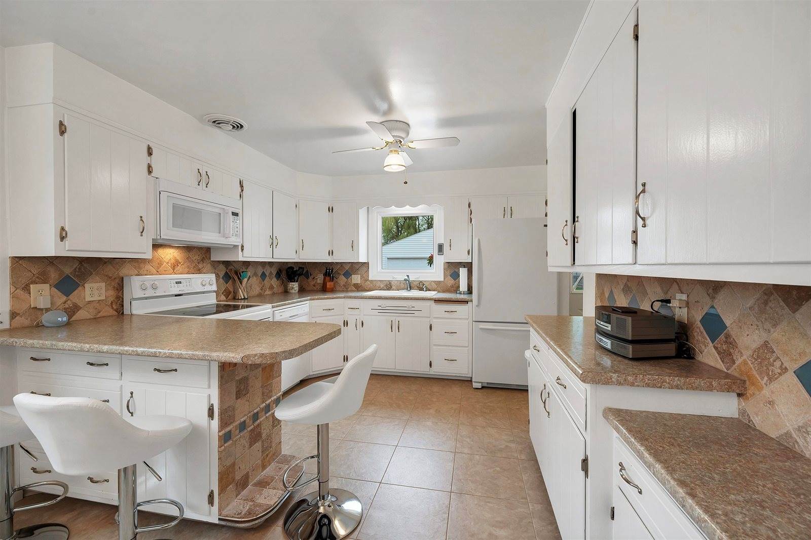 1333 Grignon Street, Green Bay, WI 54301