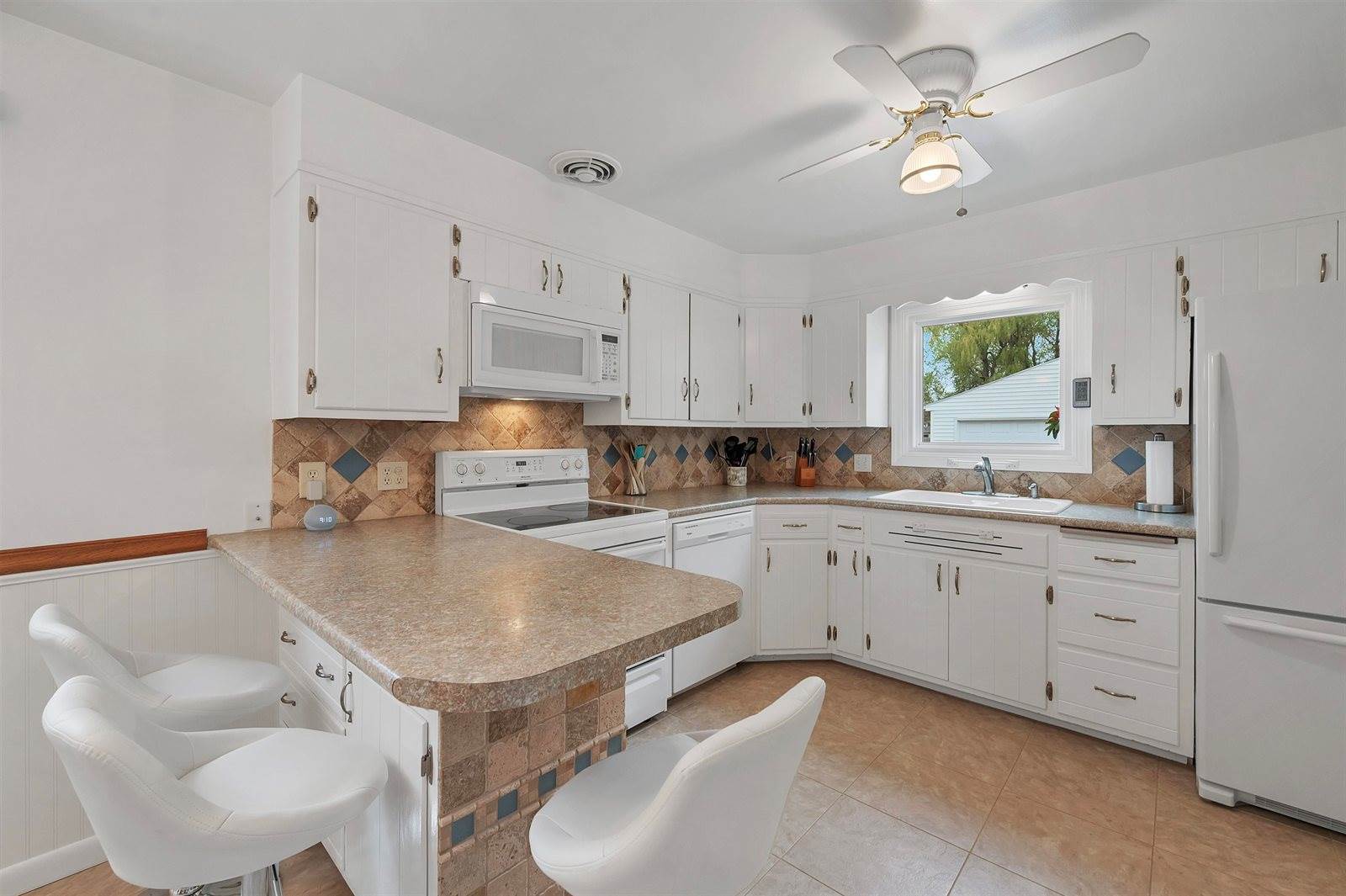 1333 Grignon Street, Green Bay, WI 54301