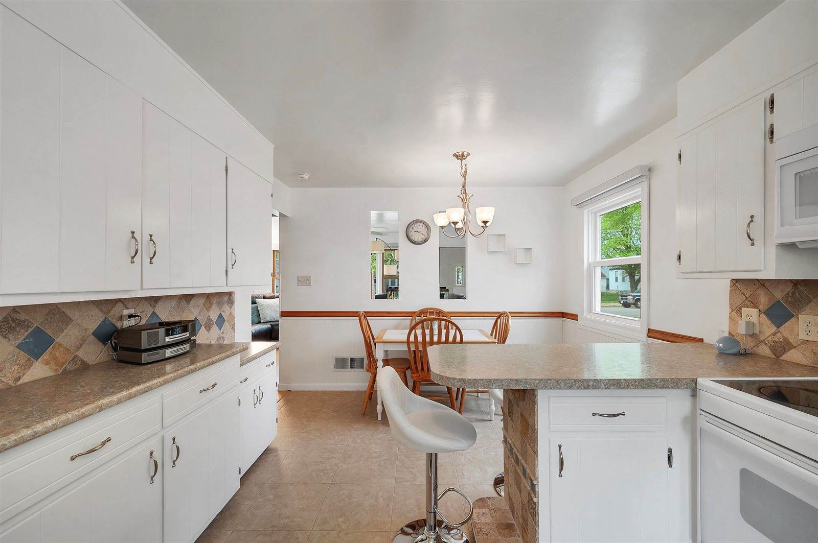 1333 Grignon Street, Green Bay, WI 54301