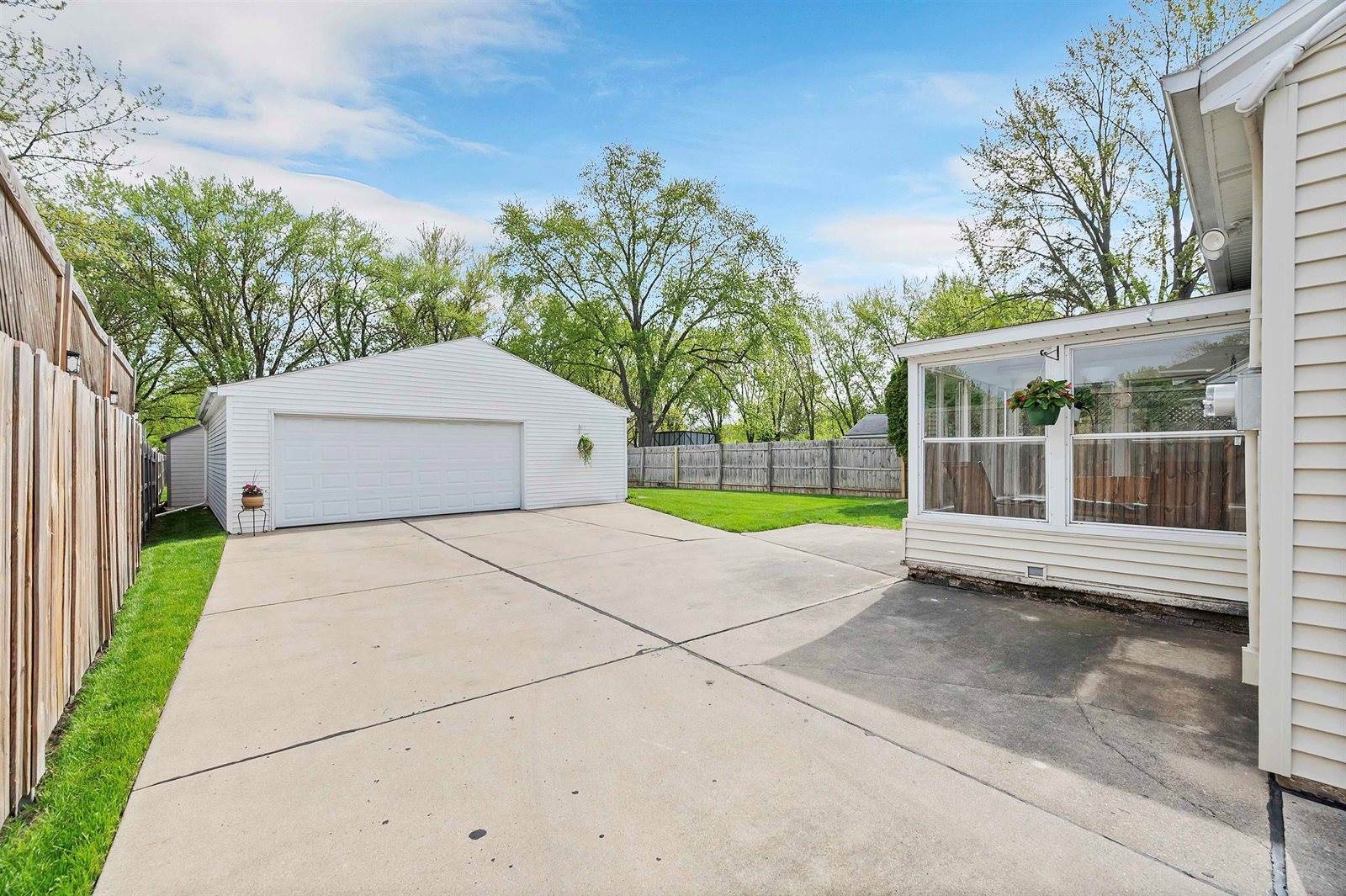 1333 Grignon Street, Green Bay, WI 54301