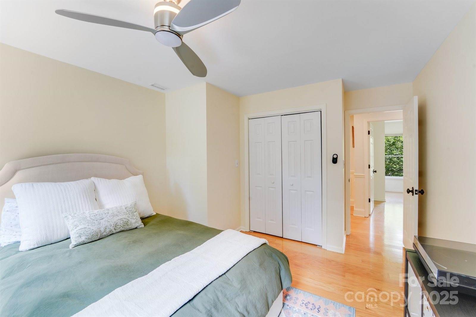 10338 Hollybrook Drive, Charlotte, NC 28277