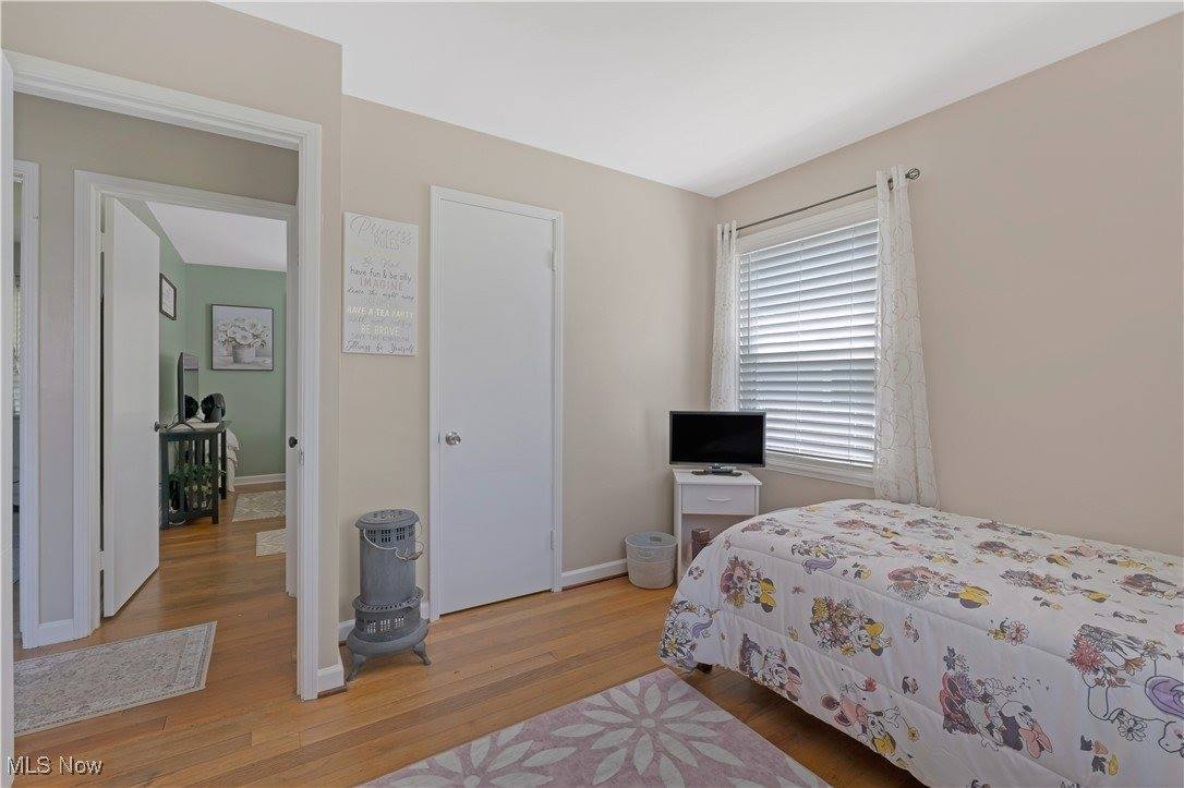 379 Foster Drive NE, Warren, OH 44483