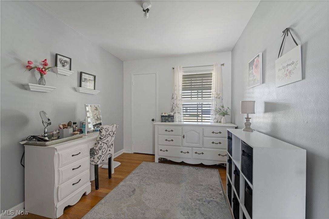 379 Foster Drive NE, Warren, OH 44483