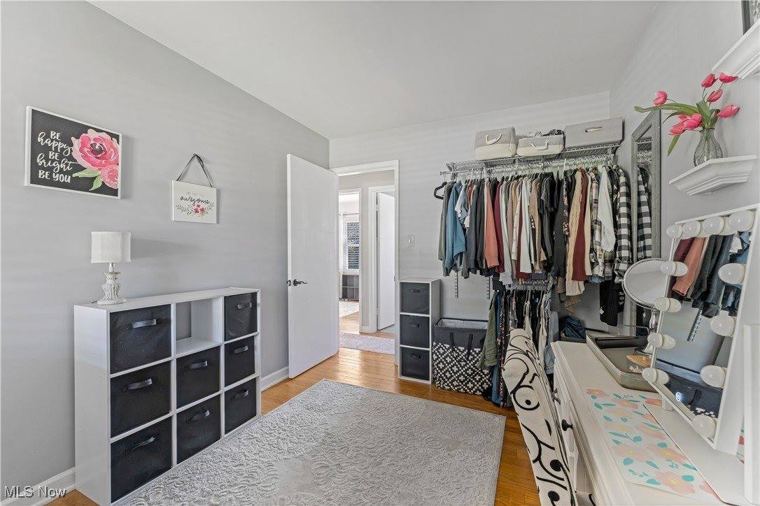 379 Foster Drive NE, Warren, OH 44483