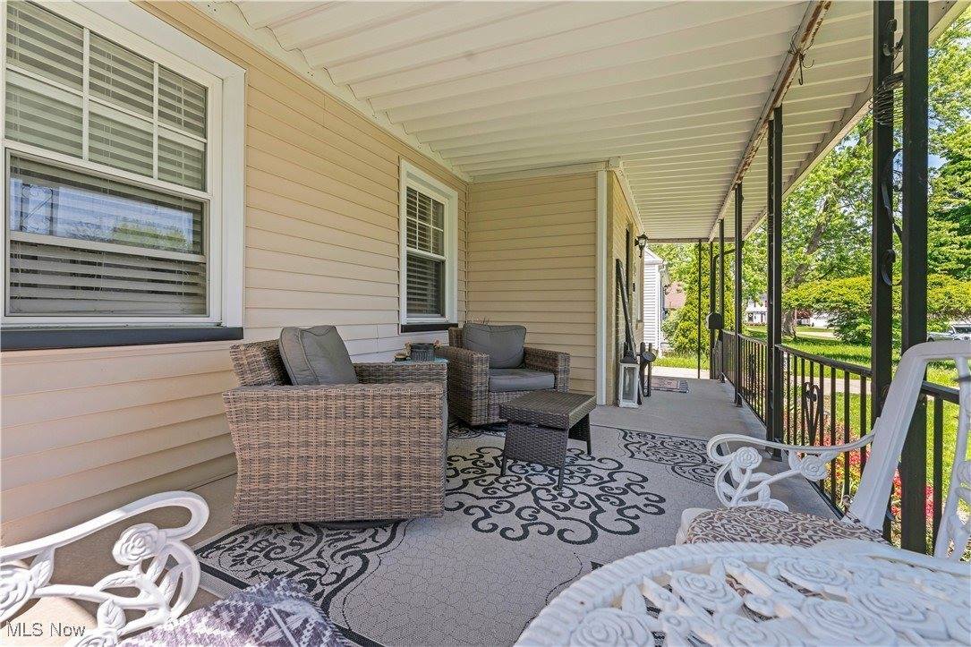 379 Foster Drive NE, Warren, OH 44483