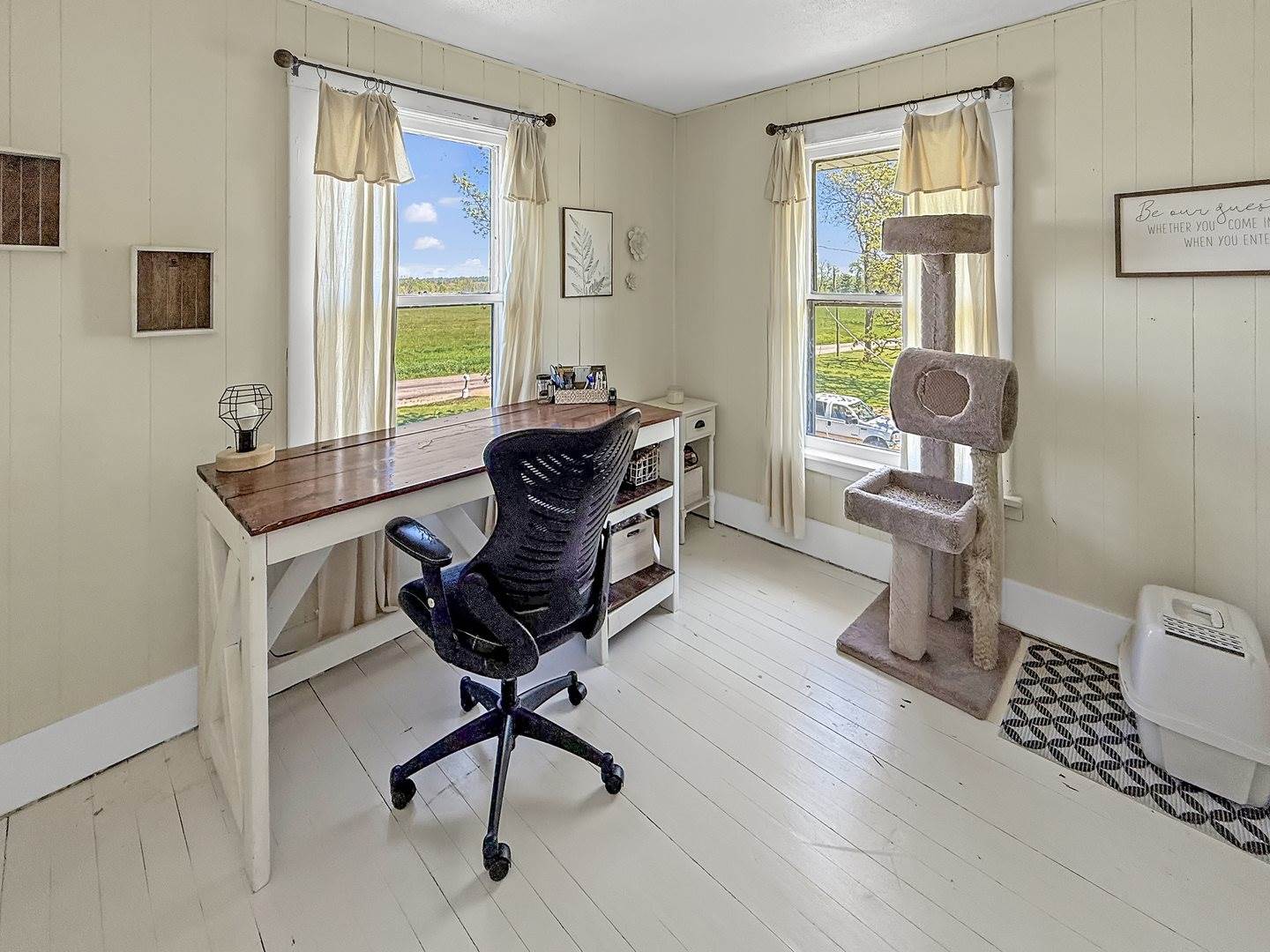 4895 West Stephenson Street Road, Freeport, IL 61032