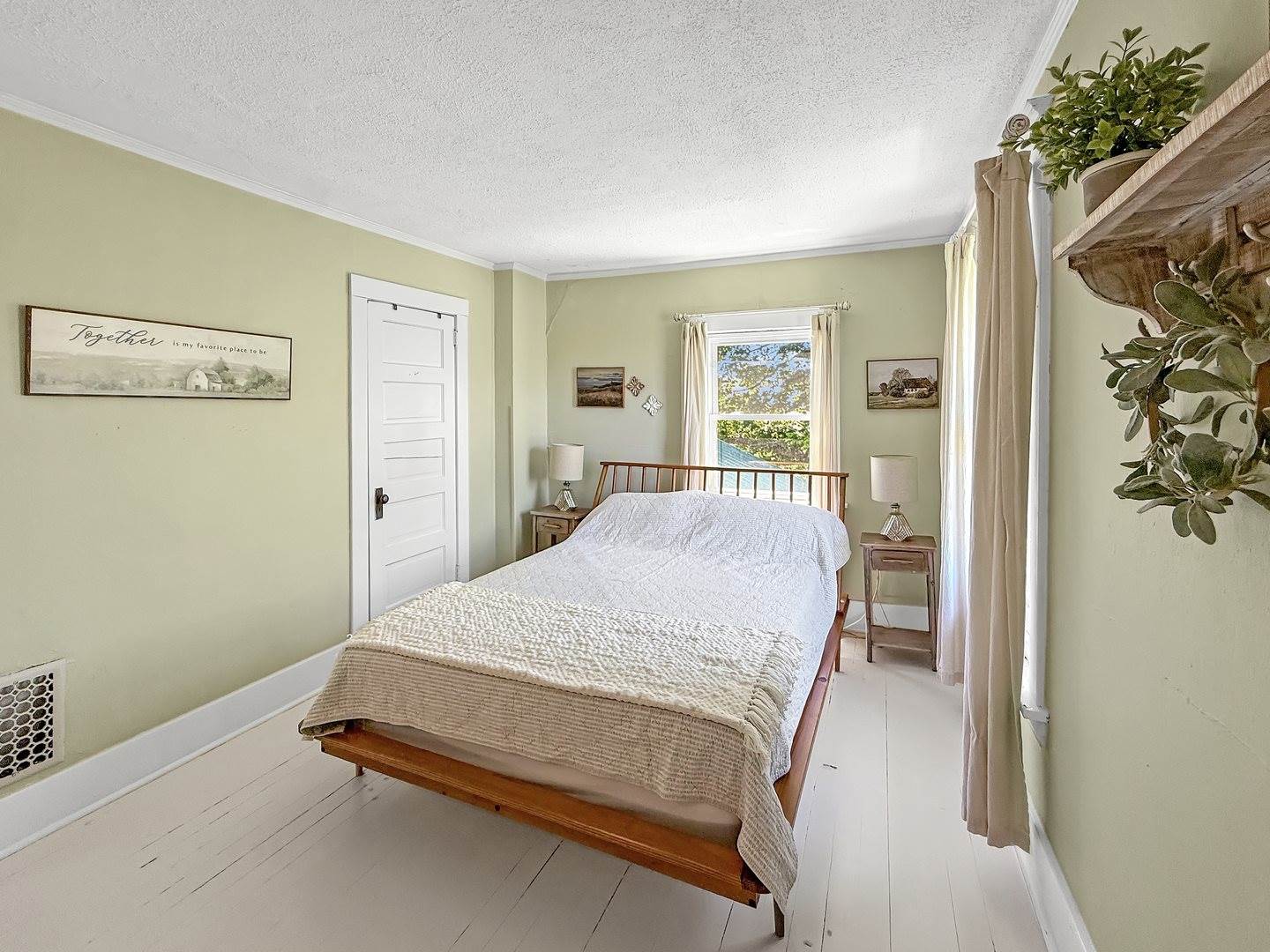 4895 West Stephenson Street Road, Freeport, IL 61032