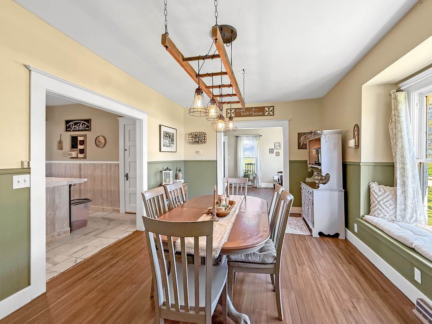 4895 West Stephenson Street Road, Freeport, IL 61032