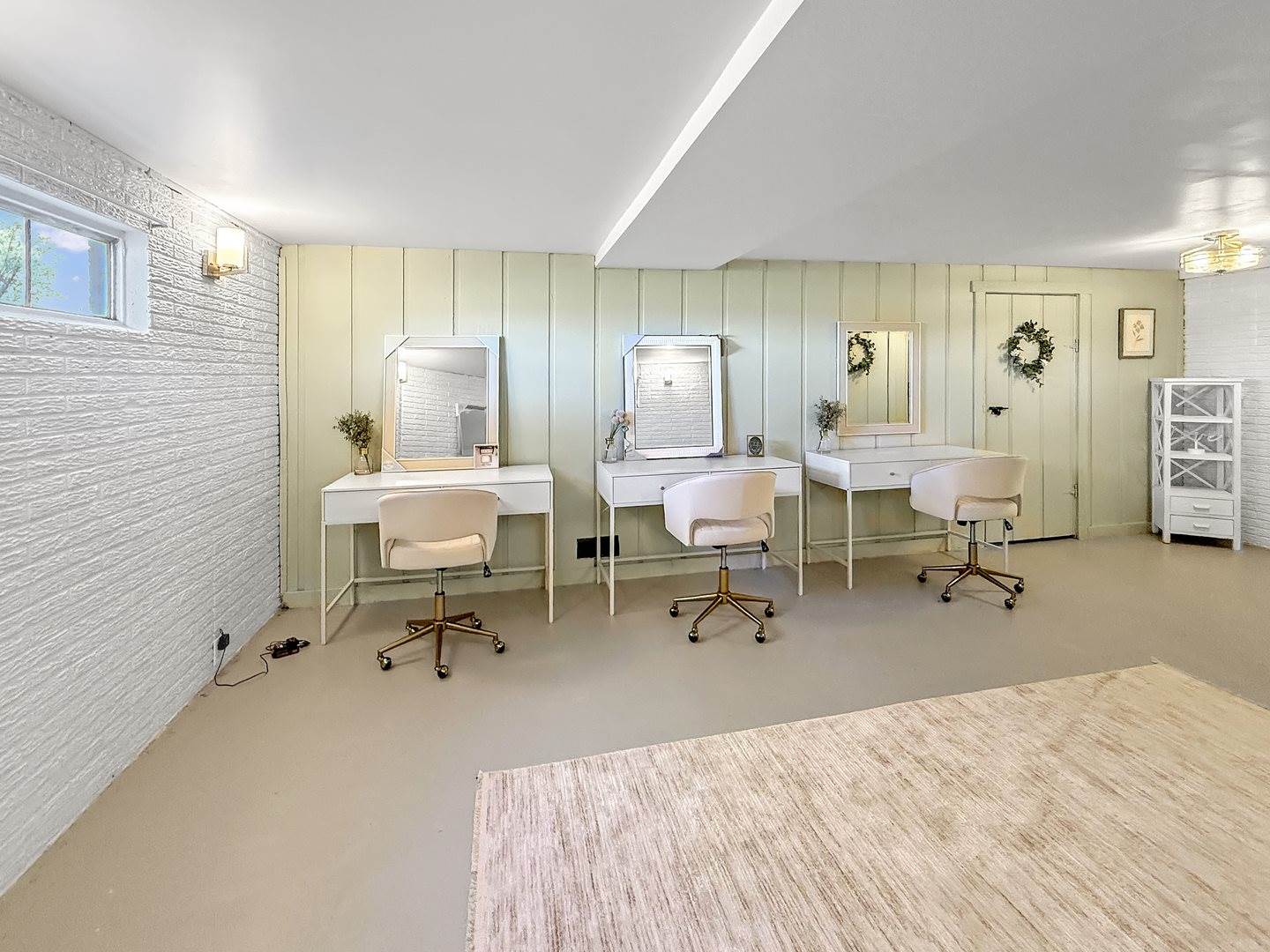 4895 West Stephenson Street Road, Freeport, IL 61032