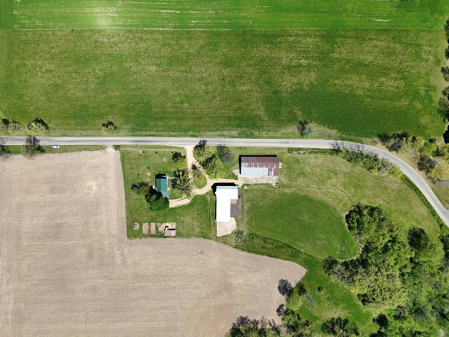 4895 West Stephenson Street Road, Freeport, IL 61032