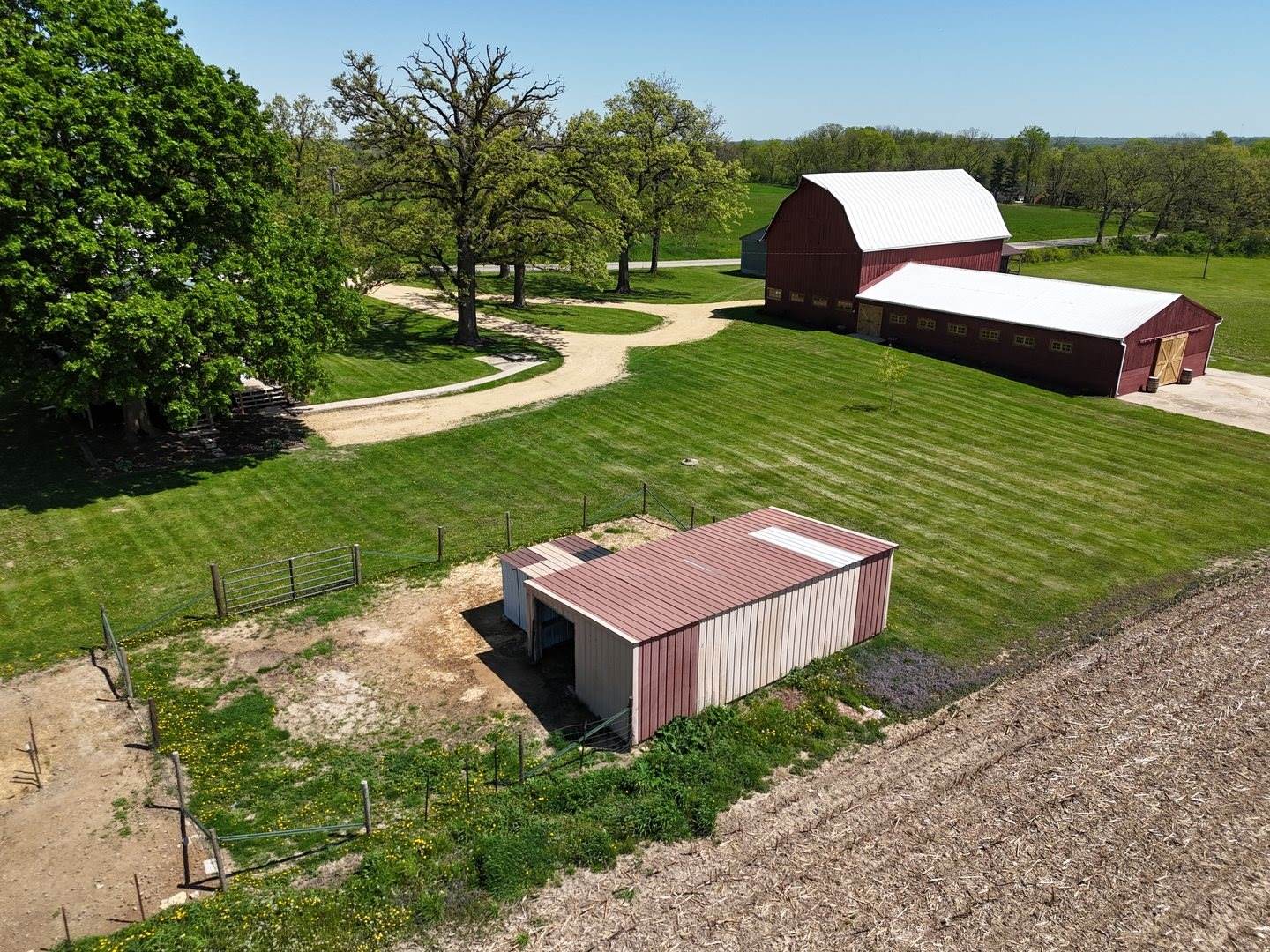 4895 West Stephenson Street Road, Freeport, IL 61032