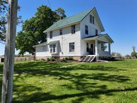 4895 West Stephenson Street Road, Freeport, IL 61032