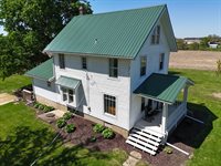 4895 West Stephenson Street Road, Freeport, IL 61032